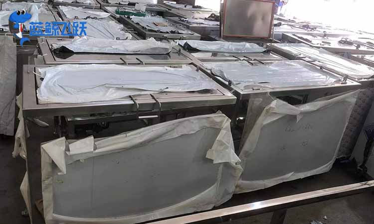 汽车配件清洗——妖精WWW视频免费高清最新期轻松去污！