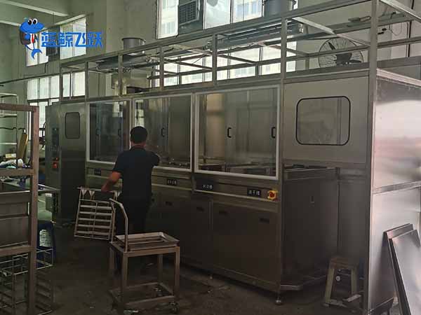 妖精WWW视频免费高清最新期