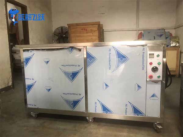 妖精WWW视频免费高清最新期