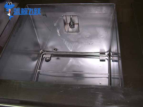 妖精WWW视频免费高清最新期内槽