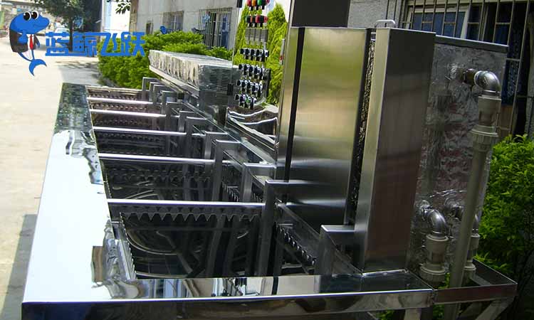 妖精WWW视频免费高清最新期安装步骤