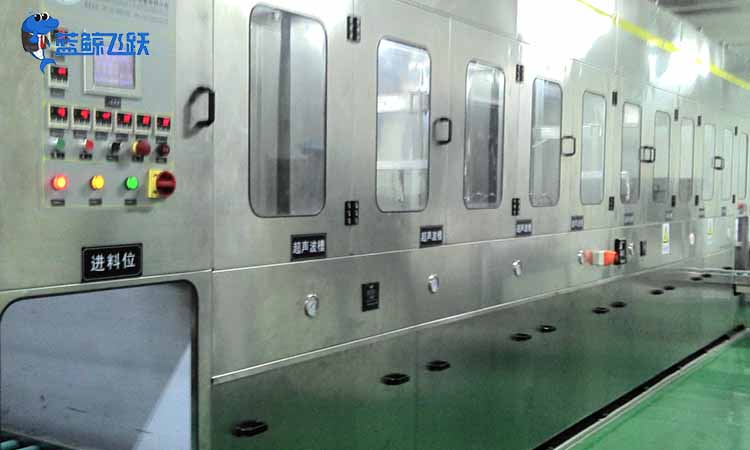 【妖精国产亚洲精品无码成人】喷丝板妖精WWW视频免费高清最新期