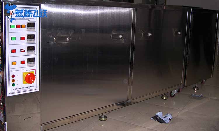 超音波清洗机“帮助”太阳能回收，分离电池与背板