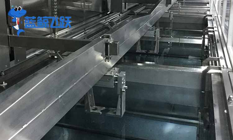 超声波清洗槽加热系统应该怎么做？