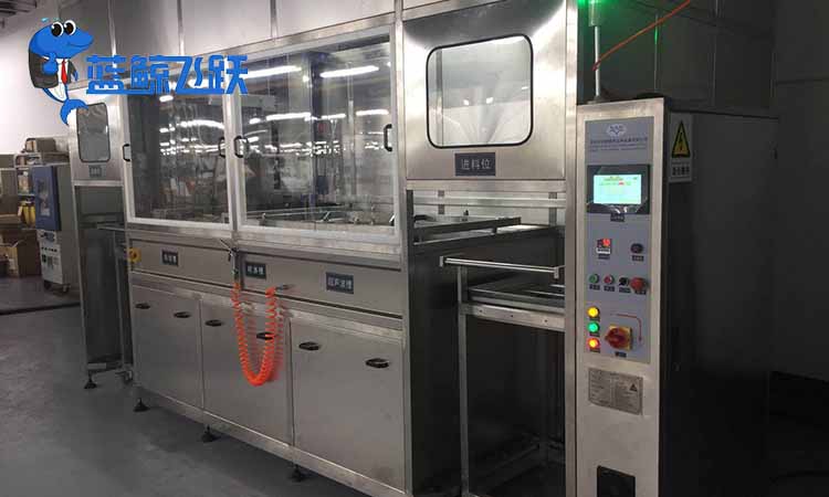 妖精WWW视频免费高清最新期