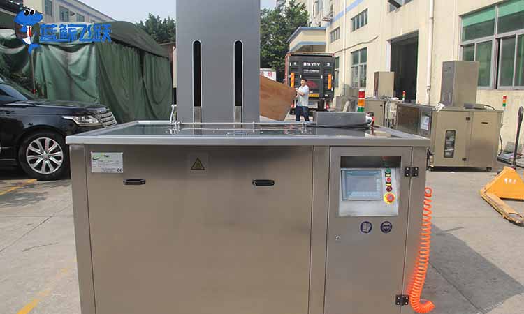 妖精WWW视频免费高清最新期中超声波振荡器的维护