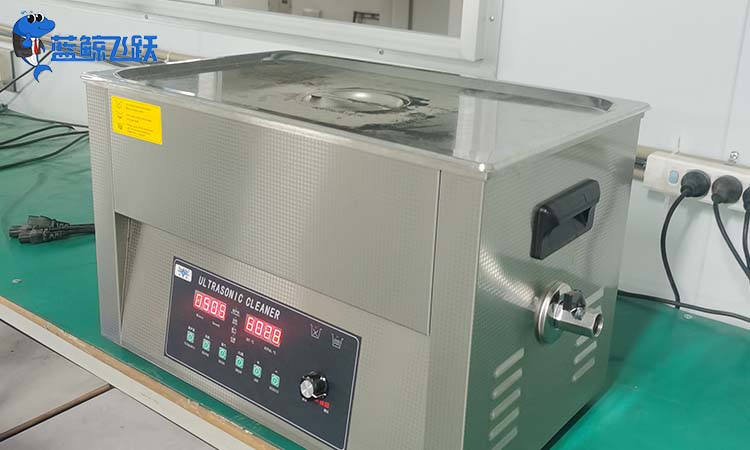 小型妖精WWW视频免费高清最新期如何清洗奶瓶？