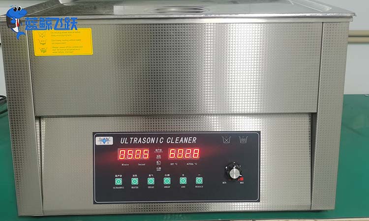 小型妖精WWW视频免费高清最新期如何清洗眼镜？