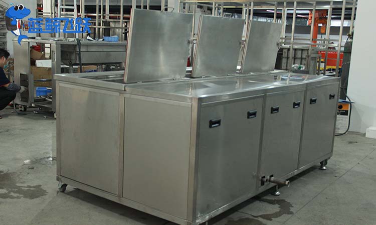 妖精WWW视频免费高清最新期清洗有哪些优势？如何选择清洗液？