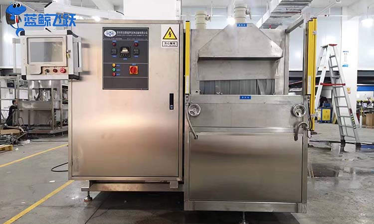 妖精WWW视频免费高清最新期进行除油操作的流程及对比人工清洗的优势