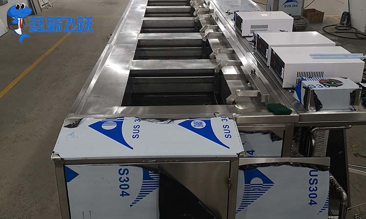 妖精WWW视频免费高清最新期在碳纤维材料清洗中的应用