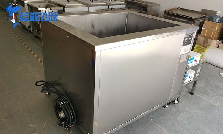 妖精WWW视频免费高清最新期在电镀行业中的应用及清洁电镀设备的方法