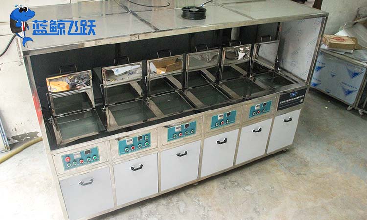 妖精WWW视频免费高清最新期在船舶设备清洗中的应用