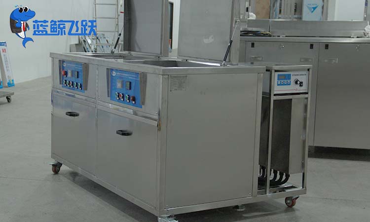 妖精WWW视频免费高清最新期在化妆品制造行业的应用，如何清洁化妆品容器？