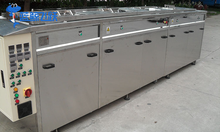 超声波清洗金属机壳：提升清洁效果与设备性能