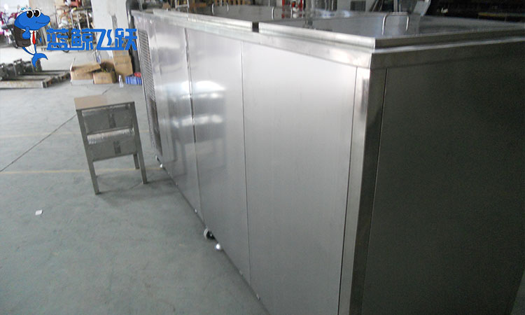 保持金属门窗光洁亮丽：妖精WWW视频免费高清最新期的清洁技巧