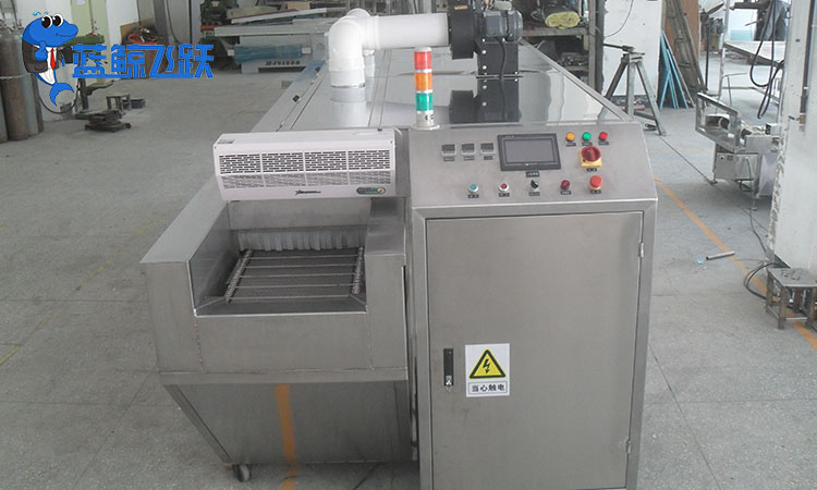 妖精WWW视频免费高清最新期在化学反应容器清洗中的应用及优势