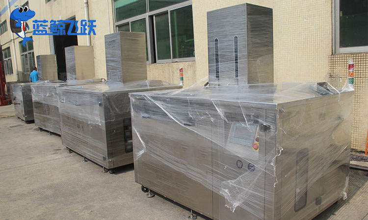 妖精WWW视频免费高清最新期：恢复玻璃金属制品的清澈光亮