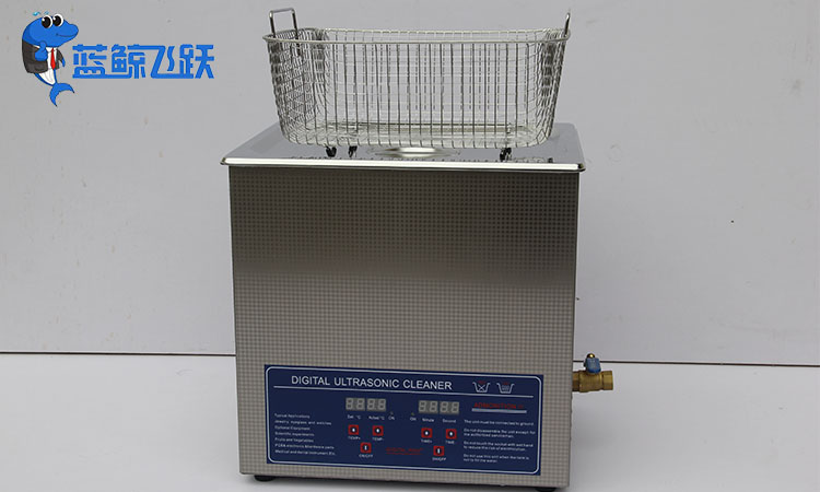 超声波清洗技术：航空航天零部件清洗的革新解决方案