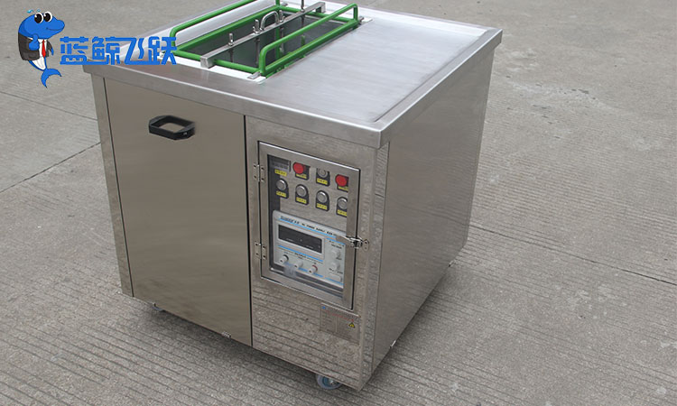 妖精WWW视频免费高清最新期助力新材料研发：高效操作的科技利器