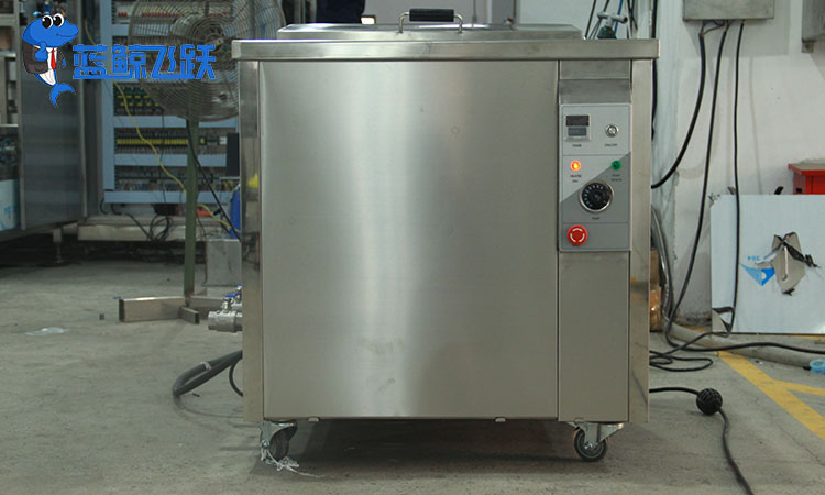 妖精WWW视频免费高清最新期洗眼镜的[敏感词]时间和方法