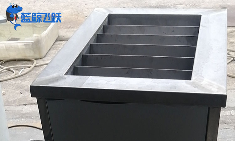 妖精WWW视频免费高清最新期清洗眼镜镜片的频率与注意事项