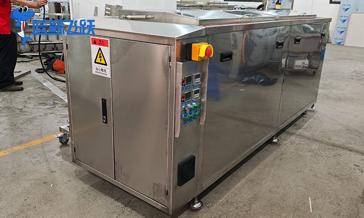 如何选择和使用妖精WWW视频免费高清最新期清洗油污？全面解析适用清洗液及操作技巧