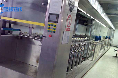 五金模具妖精WWW视频免费高清最新期 超声波清洗五金模具效果更好