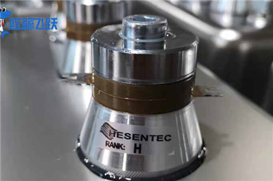 妖精WWW视频免费高清最新期振子的清洗特点