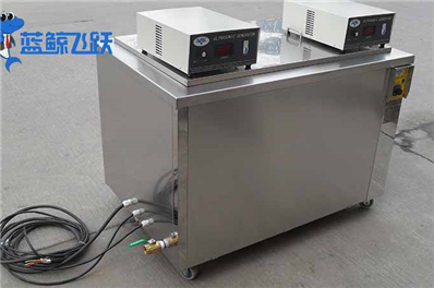 妖精WWW视频免费高清最新期如何安全清洗金戒指？专业保养指南与常见误区