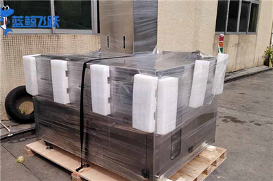 工业生产中用什么方法可以快速彻底地清洗各种油污？