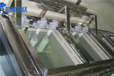 妖精WWW视频免费高清最新期：清洁金属地板和铺装材料的理想选择