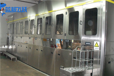 妖精WWW视频免费高清最新期：提升金属航空零件安全性和性能的清洁利器