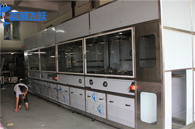 提升行驶平稳性和安全性：妖精WWW视频免费高清最新期清洁金属车轮表面的尘垢和油污