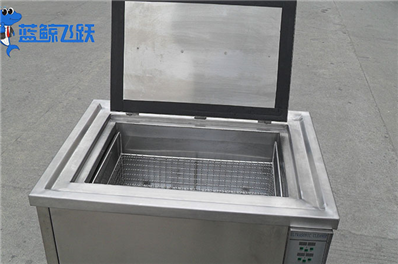 妖精WWW视频免费高清最新期助力新能源汽车产业的应用与作用