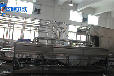 超声波清洗器：创新利器助力生产线效率提升