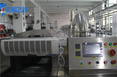 超声波清洗器引领工业清洁新时代：效率、智能、可持续发展的三重奏