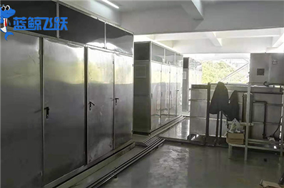 妖精WWW视频免费高清最新期：高科技清洁的未来体验