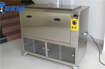 超声波清洗设备：新能源清洗的智能引擎