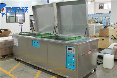 妖精WWW视频免费高清最新期材料选择分析：性能与应用的最佳平衡